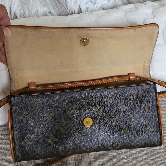 Louis Vuitton Monogram Pochette Twin GM Crossbody Bag Clutch 2 Way. Authentic.. - Picture 7 of 16